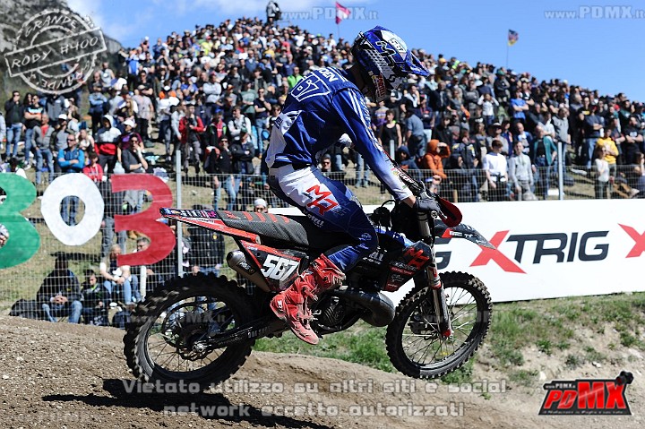 ROB_2592 (Copy).jpg